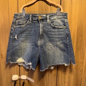 Flying Monkey Platinum Ultra High Rise Distressed Hem Shorts Size 29 Medium Wash